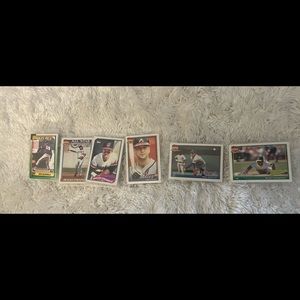 Bundle of 6 Baseball Cards